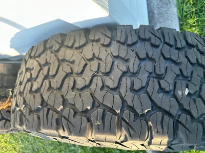 BF Goodrich KO2 265/65r18 on Chev aluminum rims