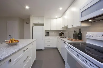Stunning 3 Bedroom Apartment for Rent in Belleville!