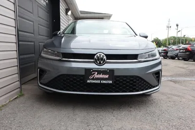 2025 Volkswagen Jetta Trendline ONLY 31,245 KM!
