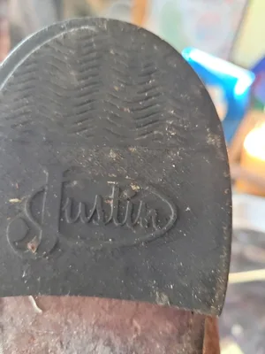 boots (justin)