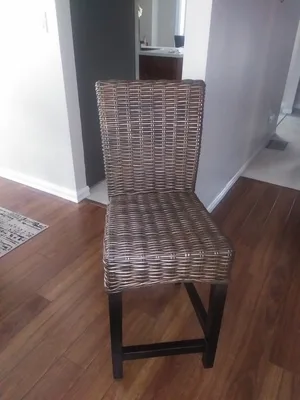 Set of 2 wicker rattan counter stools