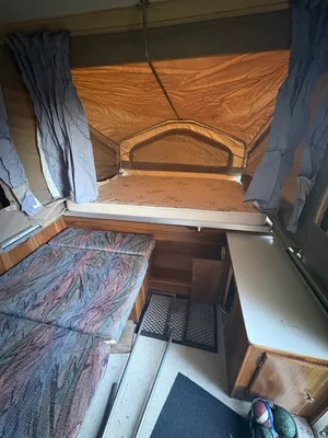 Pop up camper