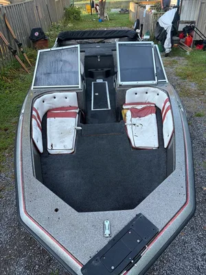 Astroglass 17’8 Fish N Ski Boat Project