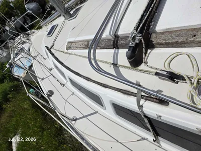 NEEDS TO GO - 1984 Catalina 30 - Tall Rig - Fin Keel