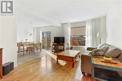 458 FREEMAN CRESCENT E Kingston (Kingston East (Incl Barret Crt)