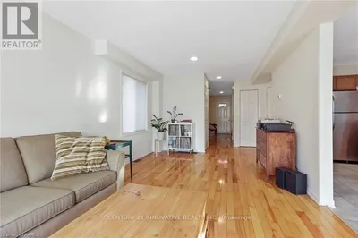 458 FREEMAN CRESCENT E Kingston (Kingston East (Incl Barret Crt)
