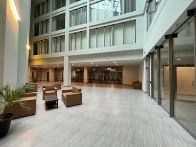 Furnished 1 bed unit in condo close to Queens- 414-652 Princess