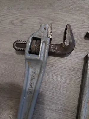 aluminum pipe wrench lot