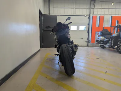 2025 Kawasaki Z900 SE