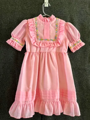 Vintage Girl’s Pink Party Dress 1970’s. Size 5-6