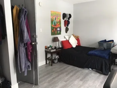 ALL-INCLUSIVE ROOM FOR RENT – NEAR QUEEN’S WEST CAMPUS