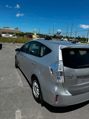 2013 Toyota Prius V 2013 TOYOTA PRIUS v HYBRID – 143,974 KM – SA