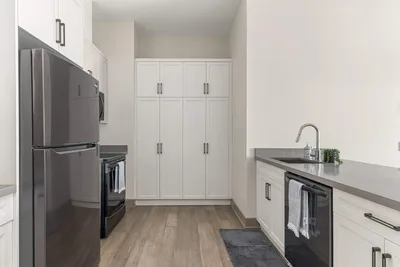 2-bedroom Apt in Kingston- Sign and get two months free!