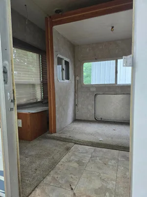 30' 5th wheel camper
