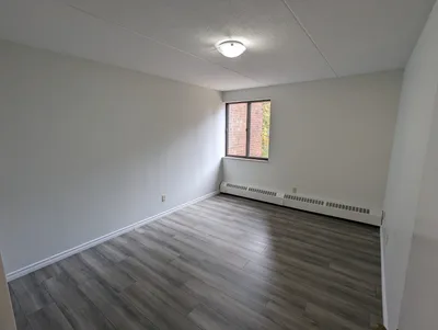 2 BEDROOM APARTMENT - ALL UTILITIES INCLDUED - $1870.00