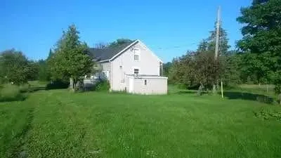 Madoc Farm House for rent