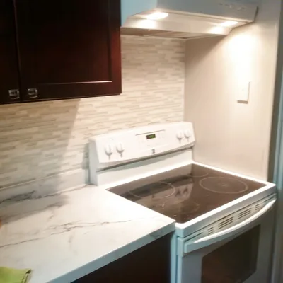 Super condition rooms for rent St. Lawrence/West Queens