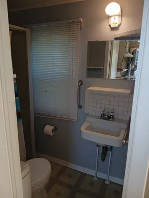 Private Room with Private Bathroom – Madoc | $800-/month