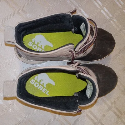 Women's Boots Sorel's Out 'N About  Size 6 Waterproof used