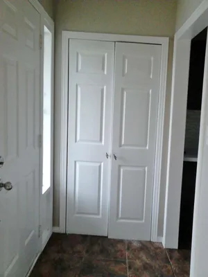 Super condition rooms for rent St. Lawrence/West Queens