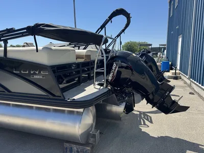 2026 Lowe Boats SS210 Walk Thru TRI-TOON MERCURY 150HP