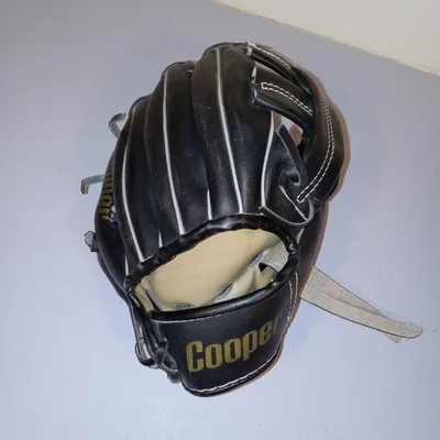 Cooper Baseball Youth Glove Signature Series 201 Roger Clemens