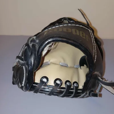 Cooper Baseball Youth Glove Signature Series 201 Roger Clemens