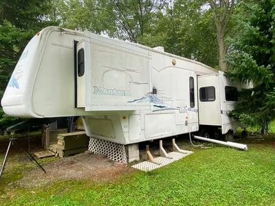 2003 Montana Keystone 3295RK