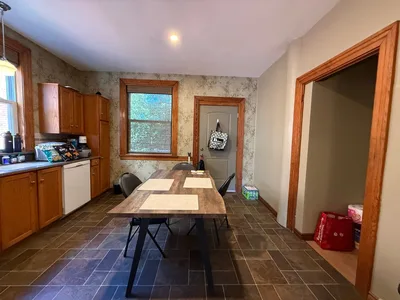 6 bedroom, 2 bathroom across Queen's ARC- 315 Earl St