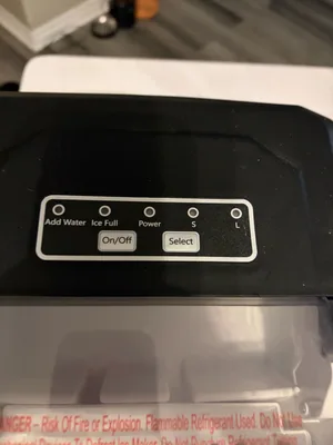 Frigidaire Ice Maker