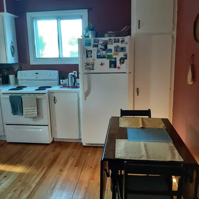 Comfortable large room for rent to single person  Nov 1st