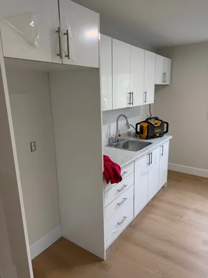 ROOM AVAIL SAT OCT 10