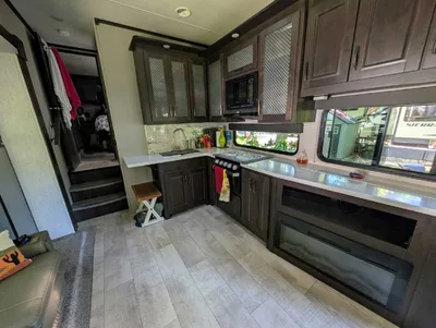 2020 Grand Design 40ft Momentum 353G Toy Hauler