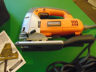 RIDGID JIG SAW LIKE NEW WITH CASE HD with blades