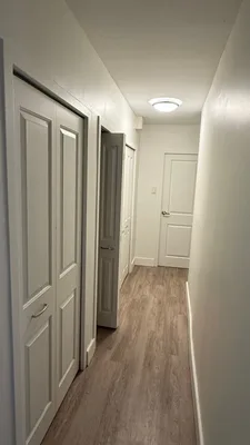 Looking for roommate