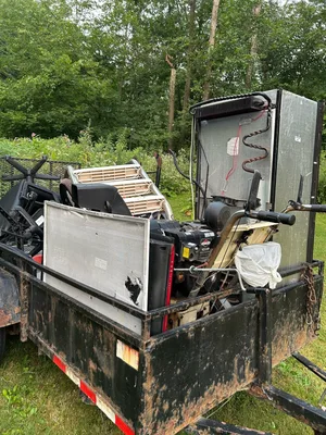 FREE METAL AND APPLIANCES PICKUP [removed]