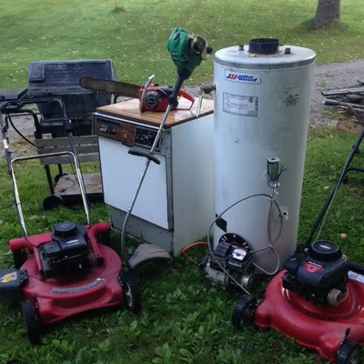 FREE METAL AND APPLIANCES PICKUP [removed]