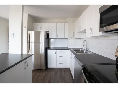 1 Bedroom Apartment for Rent - 700-710 Sir John A. MacDonald Blv