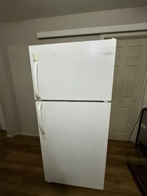 Frigidaire Top - Freezer Refrigerator
