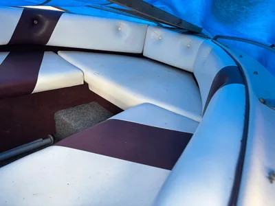 1986 Bronco 18’ Bowrider