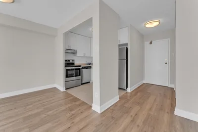 Albert Park Apartments - 2 Bedroom, 1 Bath A Apartment for Rent