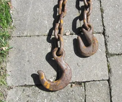 Heavy Chain with hooks