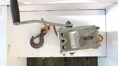 Trailer Winch - 1300 lb